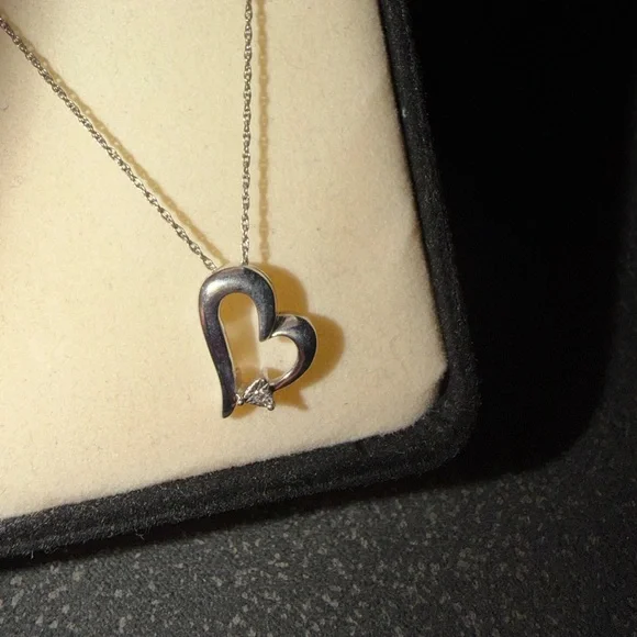 Kay Jewelers Silver Heart Pendant Necklace with Accent Stone - Picture 3 of 8